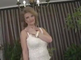 Gilf עם נִפלָא גדול פטמות ו - מדהימה nippel i יהיה