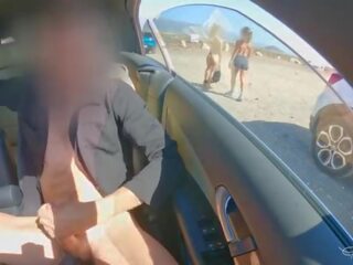 Обличчя показувати з в два girls&colon; peter спалах ексгібіціонізм в машина для два ідеальна тіло girls&period;