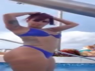 Big götlüje jatty: big götlüje youtube sikiş show 87