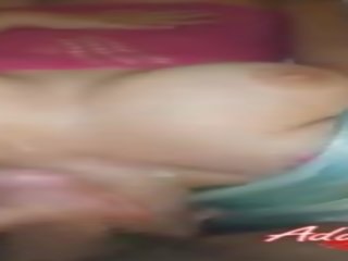 Skutečný amatér dospívající obrovský výstřiky sestavování - kočička a ústa creampie