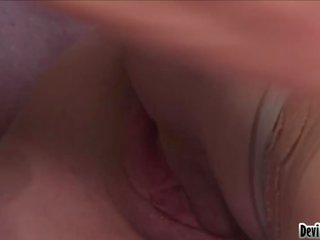 Precious brunet transseksual withstands göte sikişmek xxx