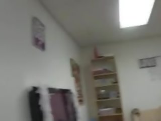 Öğrenciler nüfuz sırasında oynama oyunlar