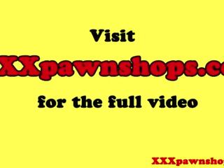 Thực pawnshop nghiệp dư cần thiết đến bán vì tiền mặt