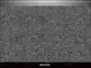 Ārā doors pusēm invaded līdz nejaukas pieauguša hos
