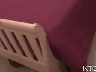 Mladý právne vek milovník hardcore klip scény
