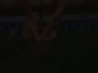 Kolm vene nukud sisse a bassein