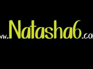 Lezboes з анал фалоімітатор на публічний пляж