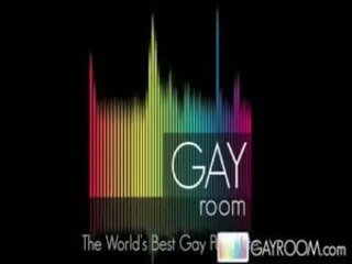 Venkovní homosexuální masáž