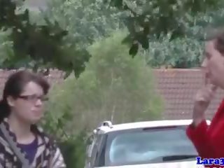 Grown brit fingern pickedup unschuldig mieze: kostenlos x nenn video klammer sein