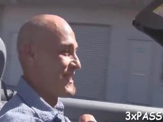 E zezë pecker për bulky i dashur